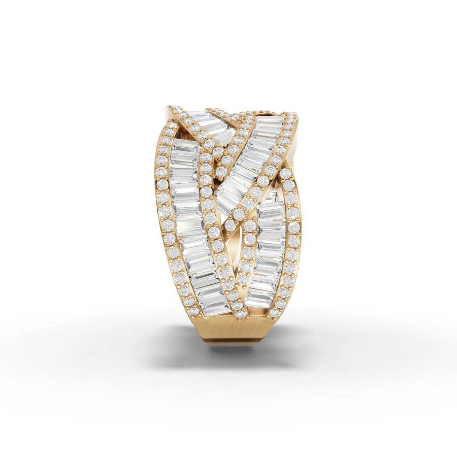 Woven band ring yellow gold close-up