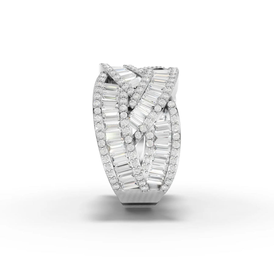 Woven band ring white gold close-up