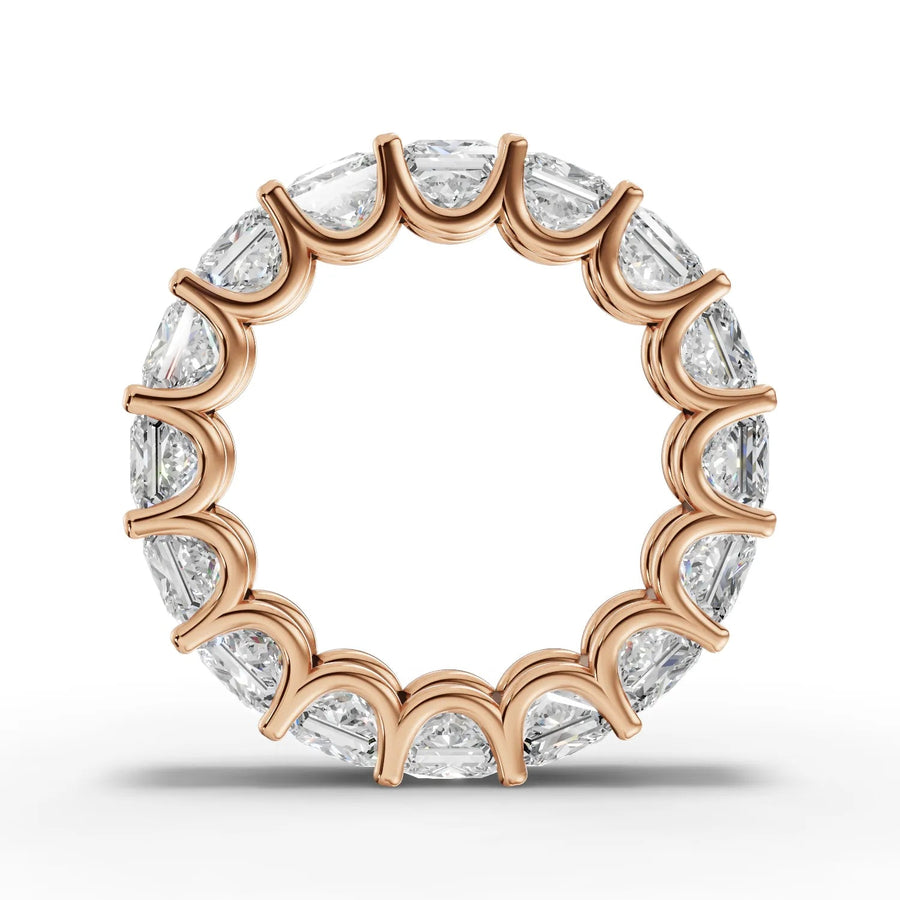Princess cut lab-grown wedding band rose gold close-up