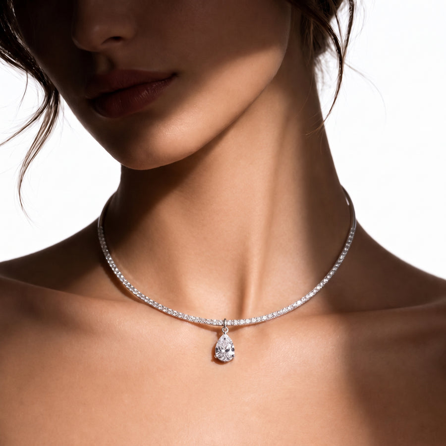 8.64 Ct Pear Solitaire Drop Collar Necklace