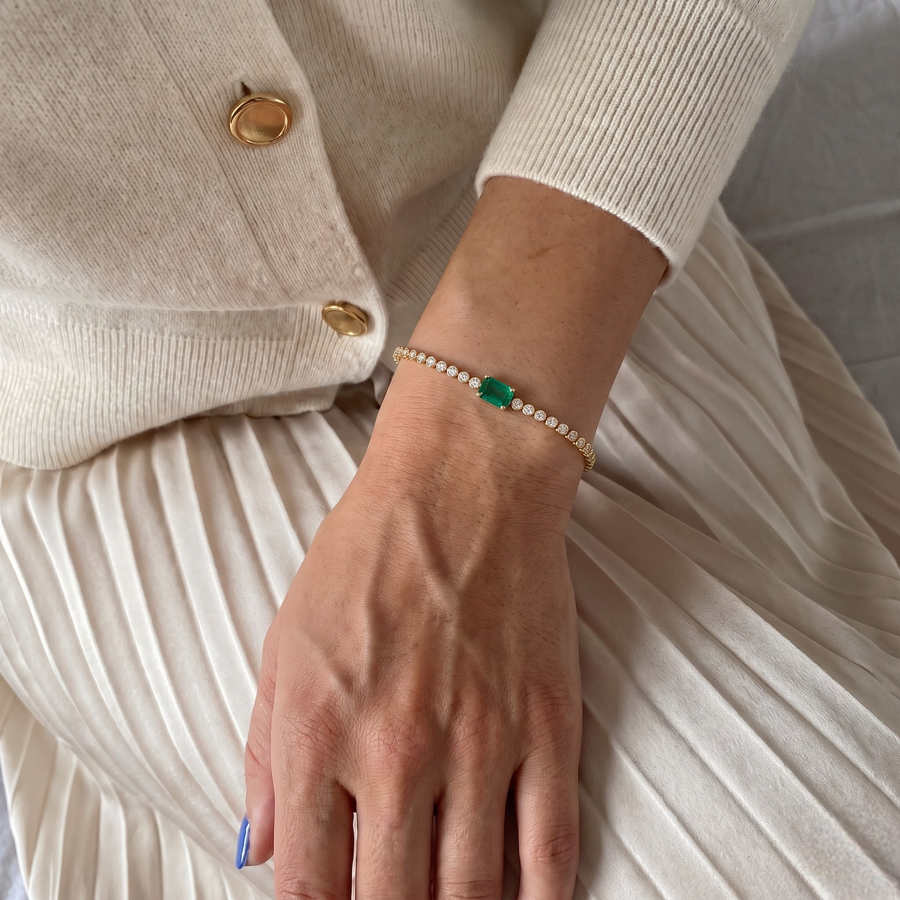 3.36 CT Emerald Solitaire With Side Stone Lab Diamond Bracelet