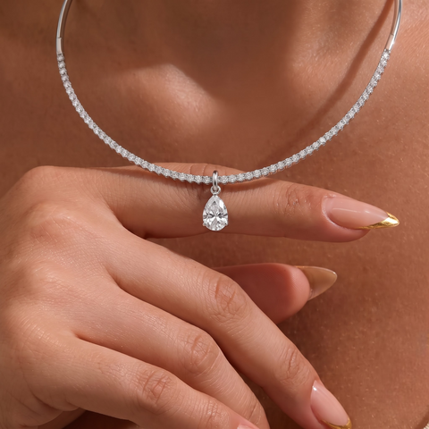 8.64 Ct Pear Solitaire Drop Collar Necklace