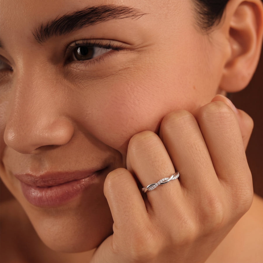 0.08 Ct Round Twisted Infinity Band