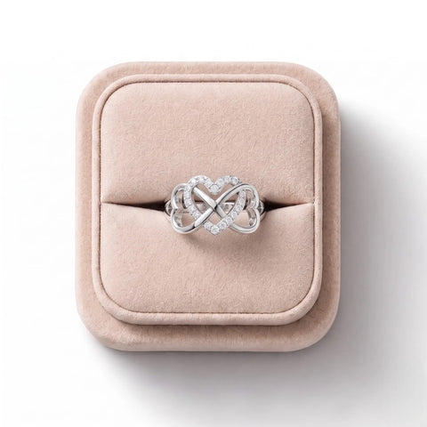 0.26 CT Round Pavé Lab Grown Diamond Ring