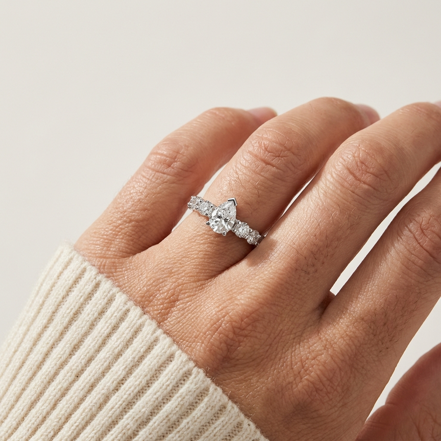 1.39 Ct Pear Lab Diamond Accent Ring