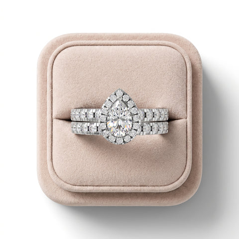 1.02 Ct Pear Halo Lab Diamond Double Band Ring Set