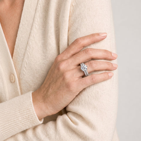 2.01 Ct Round Solitraire With Side Accent Band