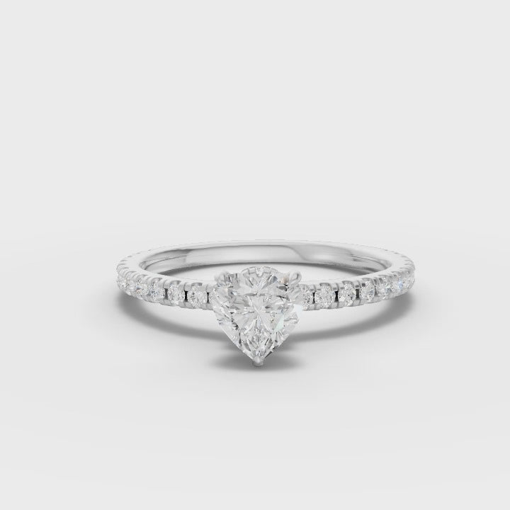 360° rotation video of heart pavé ring