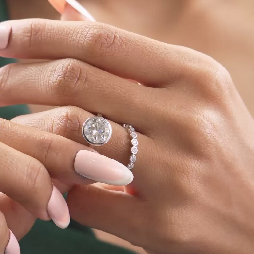 Model wearing 3.79 CT round lab-grown diamond bridal set video clip
