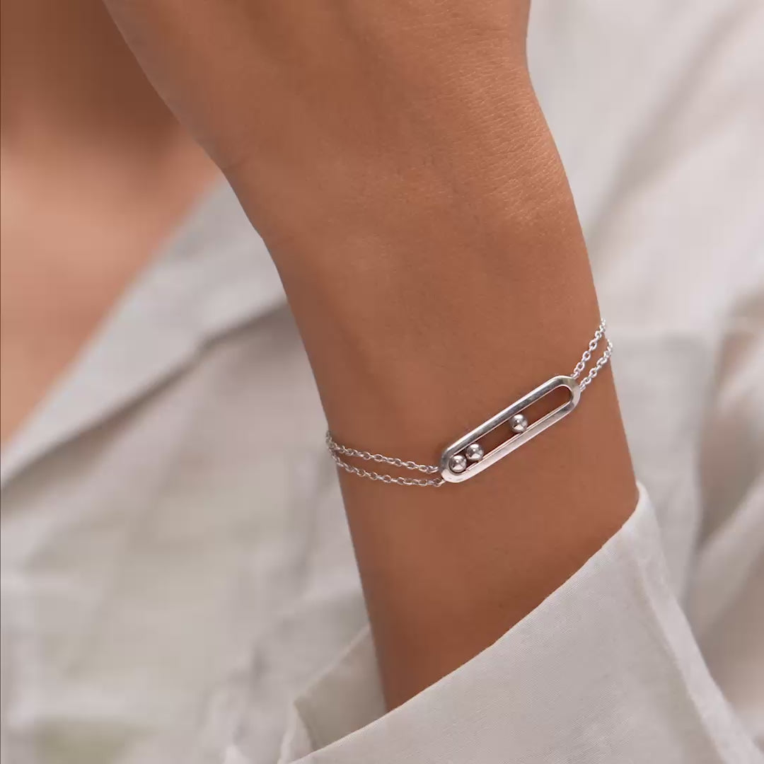 Bracelet movement demonstration on wrist