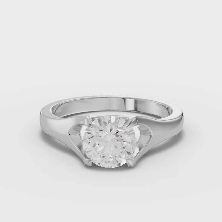 360° rotation video of round solitaire ring