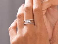 Model wearing 0.54 CT dual-band lab-grown diamond ring video