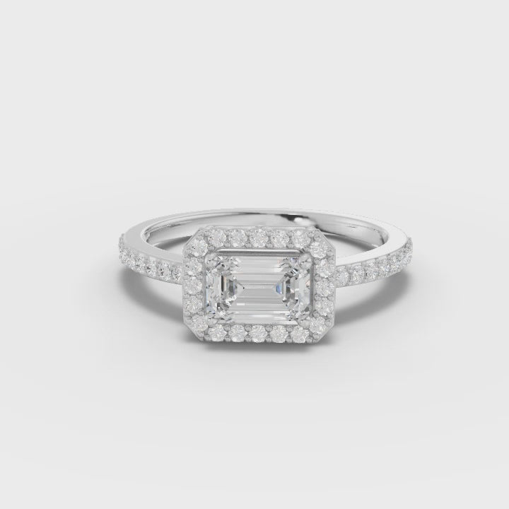 360 rotation of 0.72 CT emerald lab-grown diamond halo ring