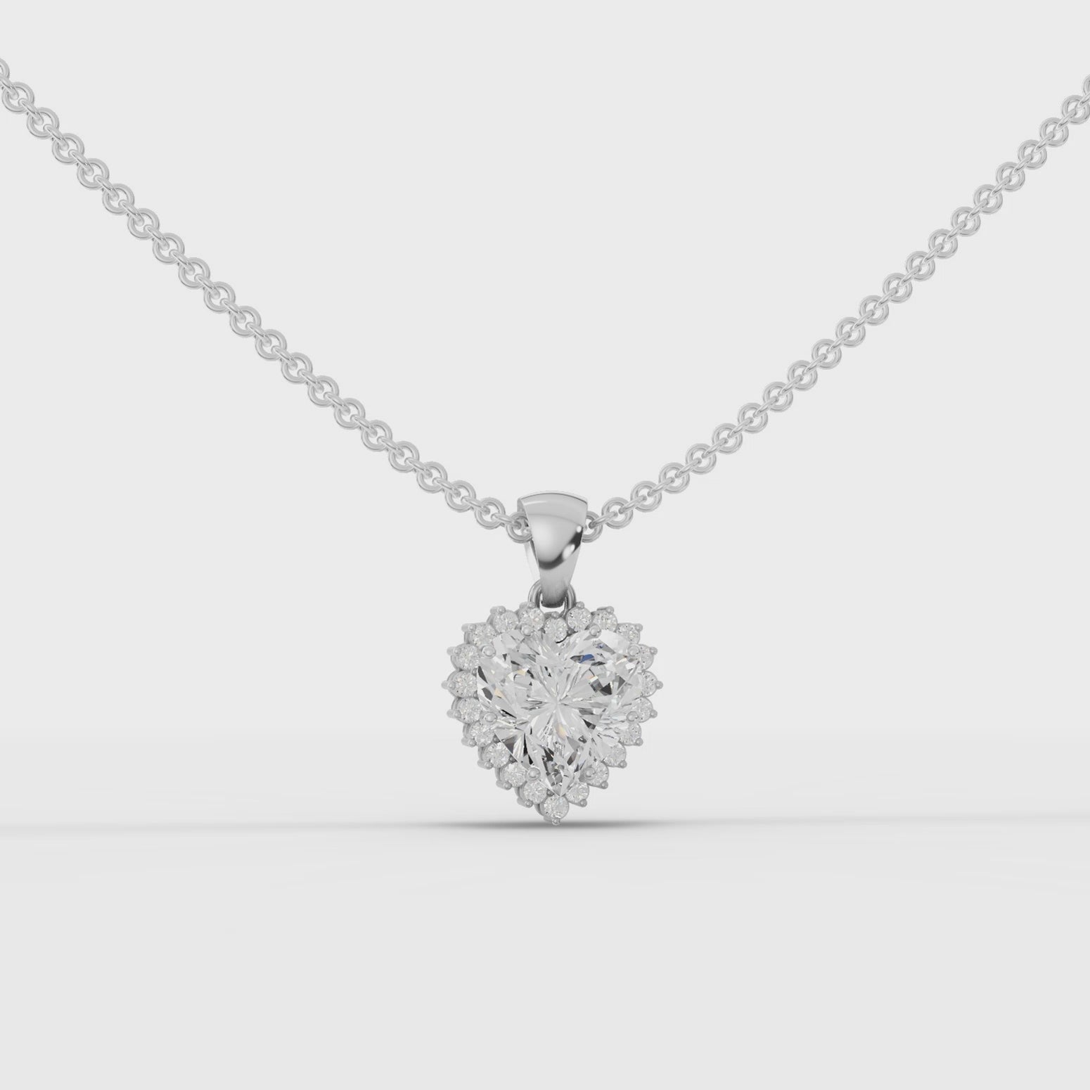 360 rotation of 1.87 CT heart lab-grown diamond pendant