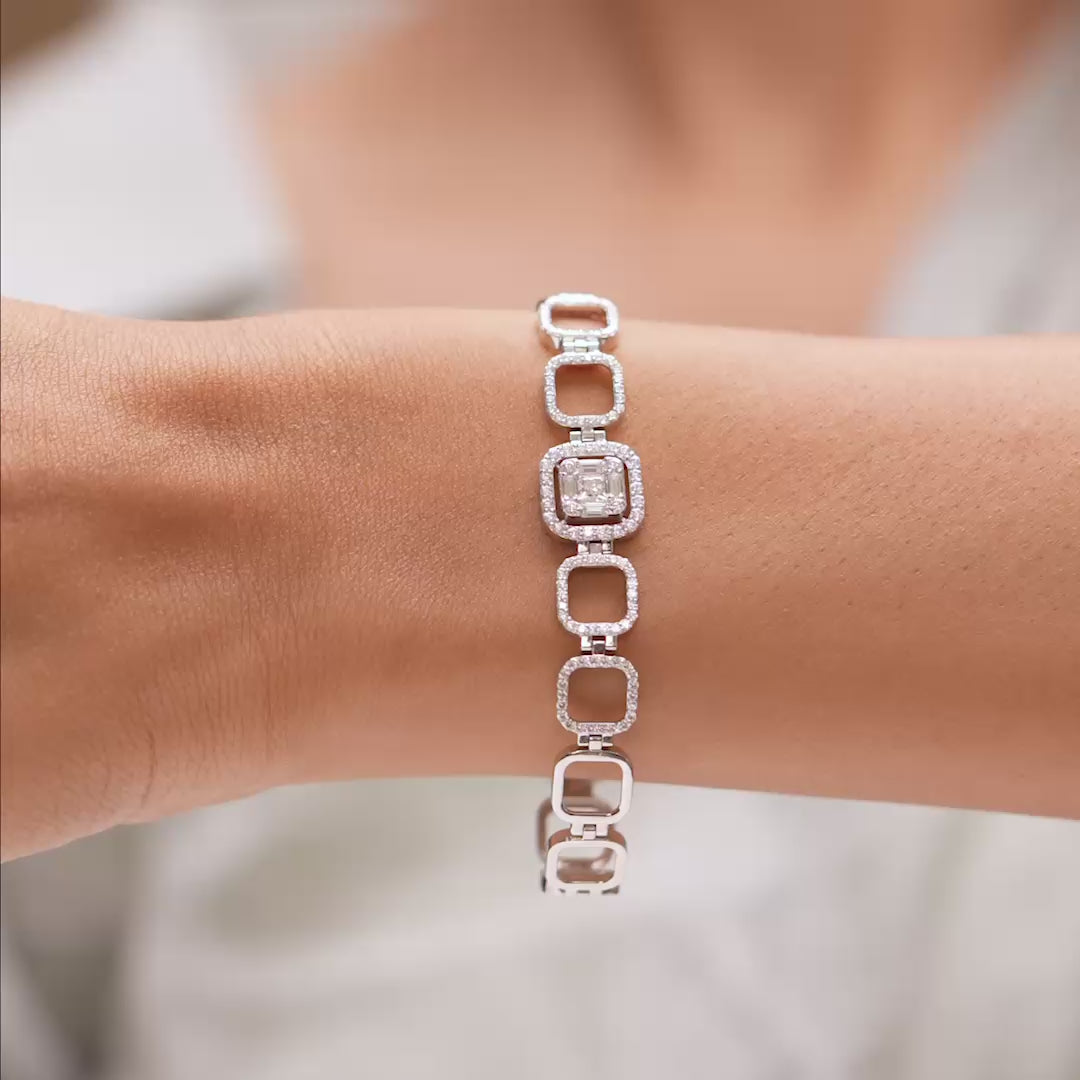 Wrist movement video showing bracelet flexibility