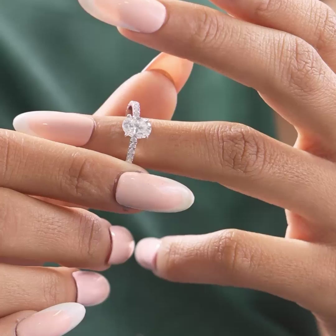 Ring in motion showing full scintillation on model's hand