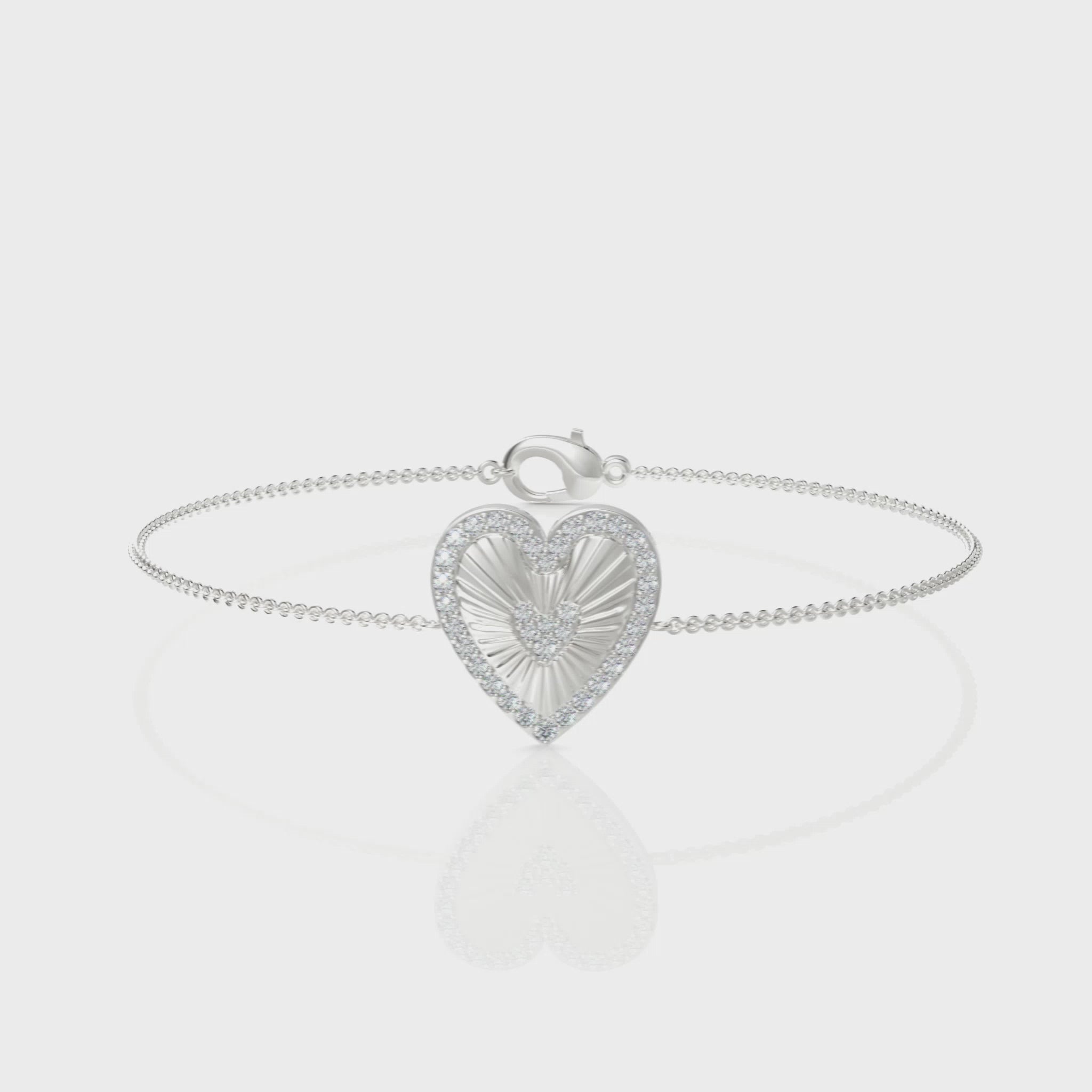 360-degree rotating video of heart-halo pavé bracelet
