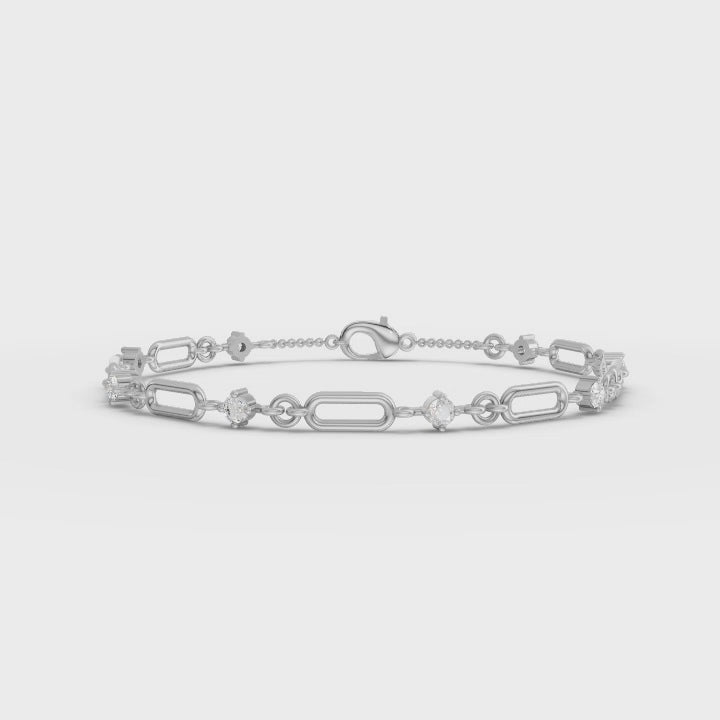 360° rotation video of diamond link bracelet