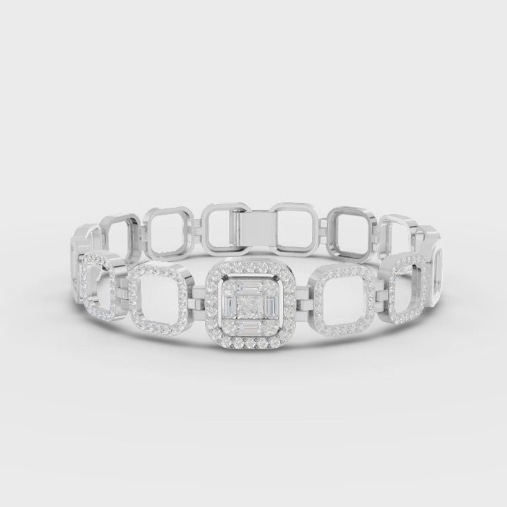360° rotating video of square link bracelet