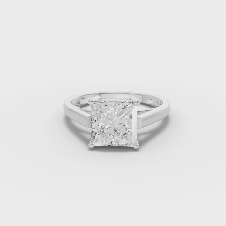 360 rotation of 2.50 CT princess cut lab-grown diamond solitaire ring