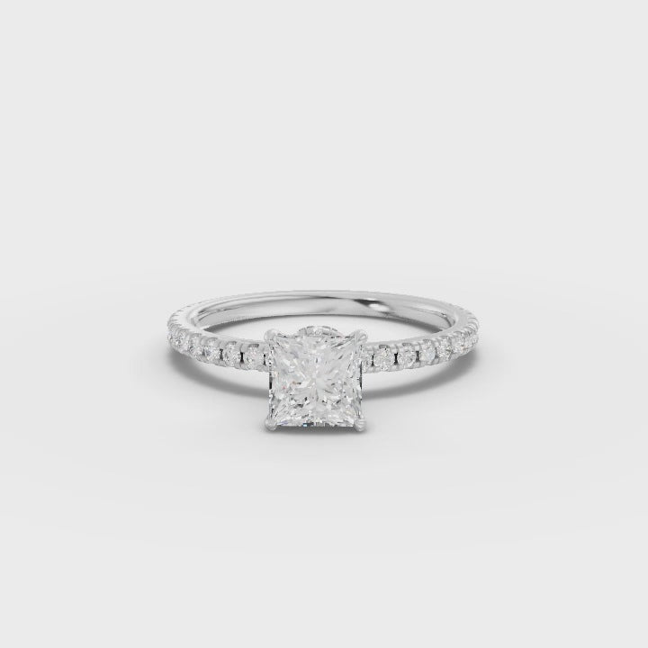 360 rotation of 1.04 CT princess lab-grown diamond ring