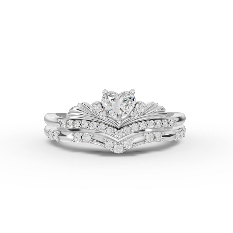 0.39 ct heart lab diamond ring set with 0.25 ct center stone and layered diamond accent bands