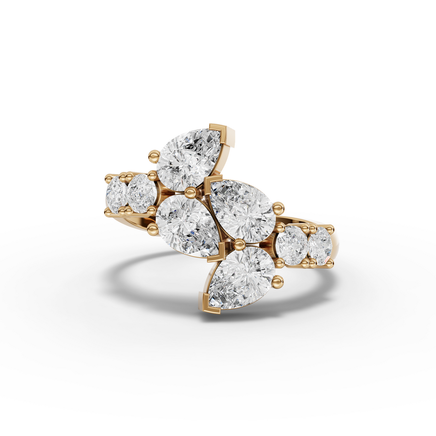 4.92 Ct Pear & Round Statement Lab Diamond Set