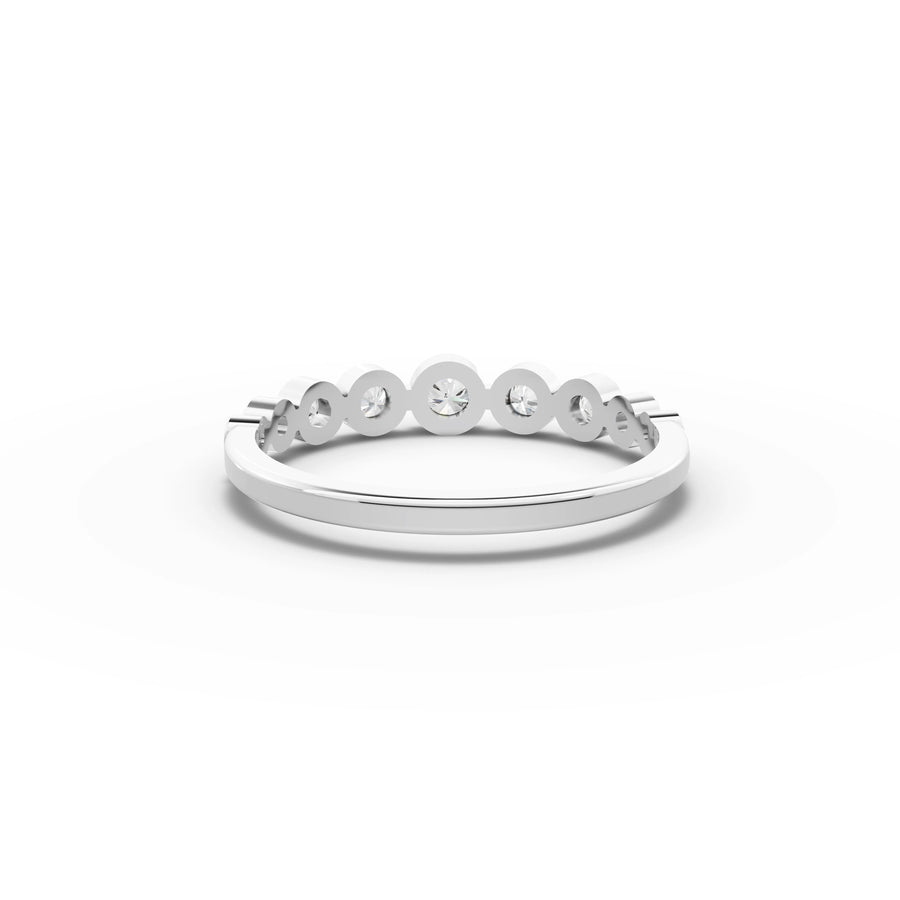 Lab-grown bezel band white gold close-up