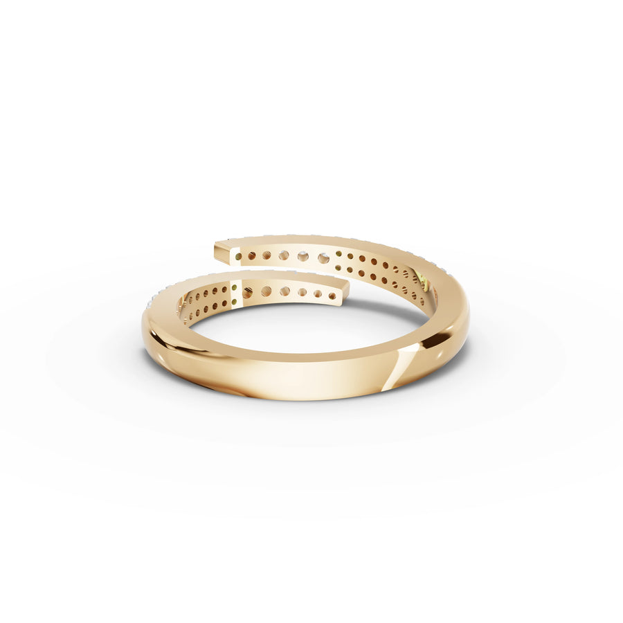 Lab-grown bezel band yellow gold close-up