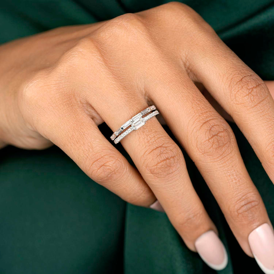 1.07 Ct Emerald With Side Diamond Lab Diamond Bridal Set
