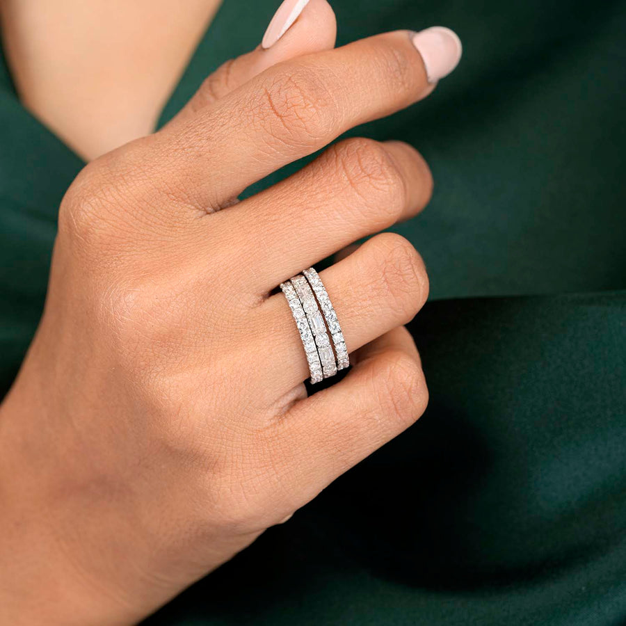 2.95 CT lab-grown diamond bridal set worn on hand