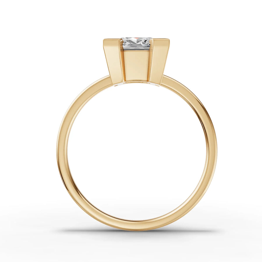 Lab-grown princess ring yellow gold close-up
